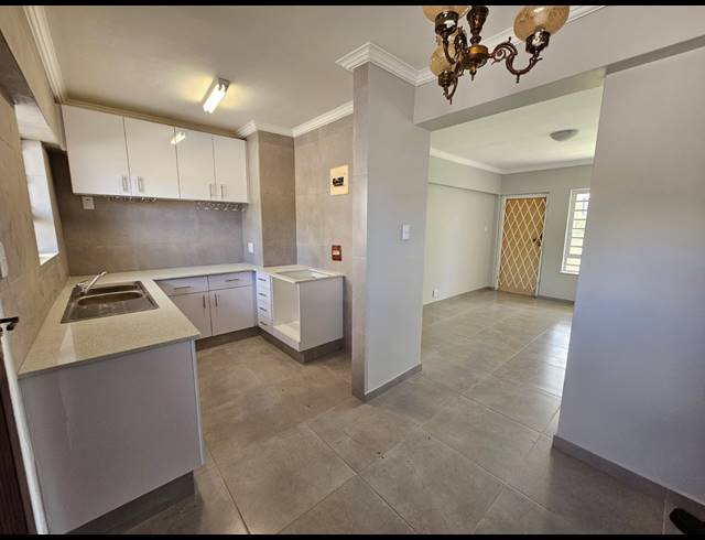 1.5 BEDROOM FLAT SOLD IN PINETOWN CENTRAL